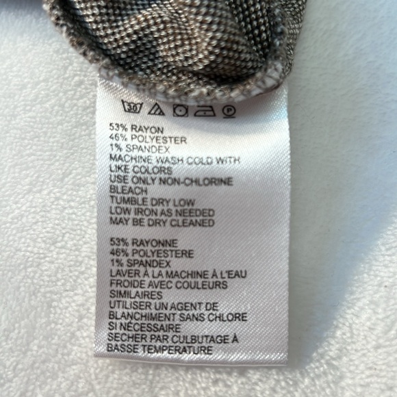 Urban Outfitters Brown/Black Houndstooth Print in Size Medium. Bootcut. EUC. - Picture 4 of 5